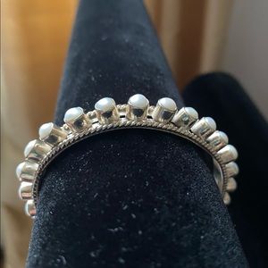 Silver and pearl bracelet